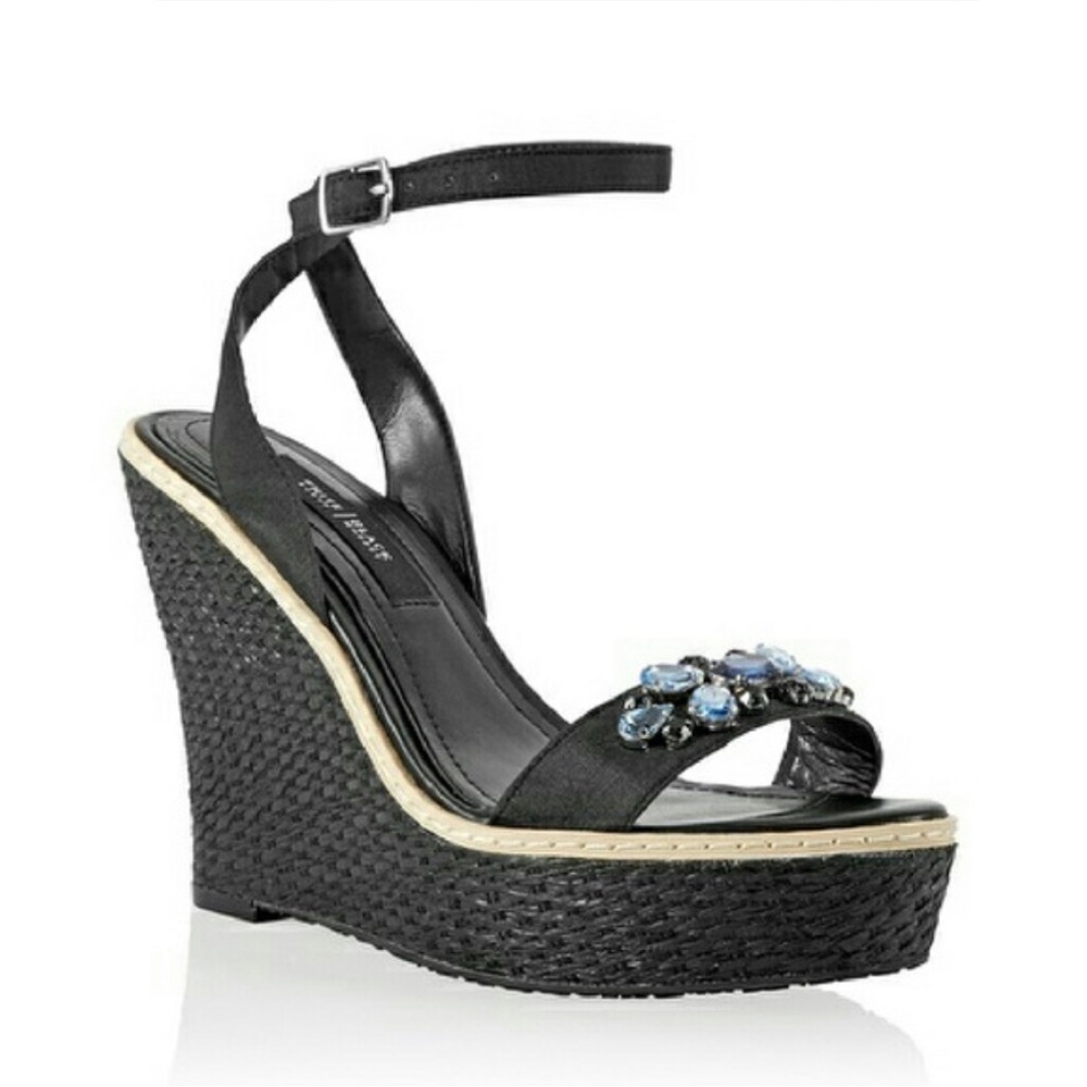 EMBELLISHED WEDGE